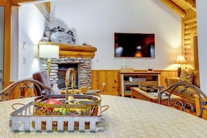 House (1 Bedroom) | Interior
