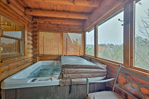 Pigeon Forge Vacation Rental: 1 Mi to Dollywood