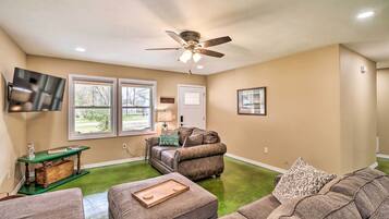 House (3 Bedrooms) | Front of property