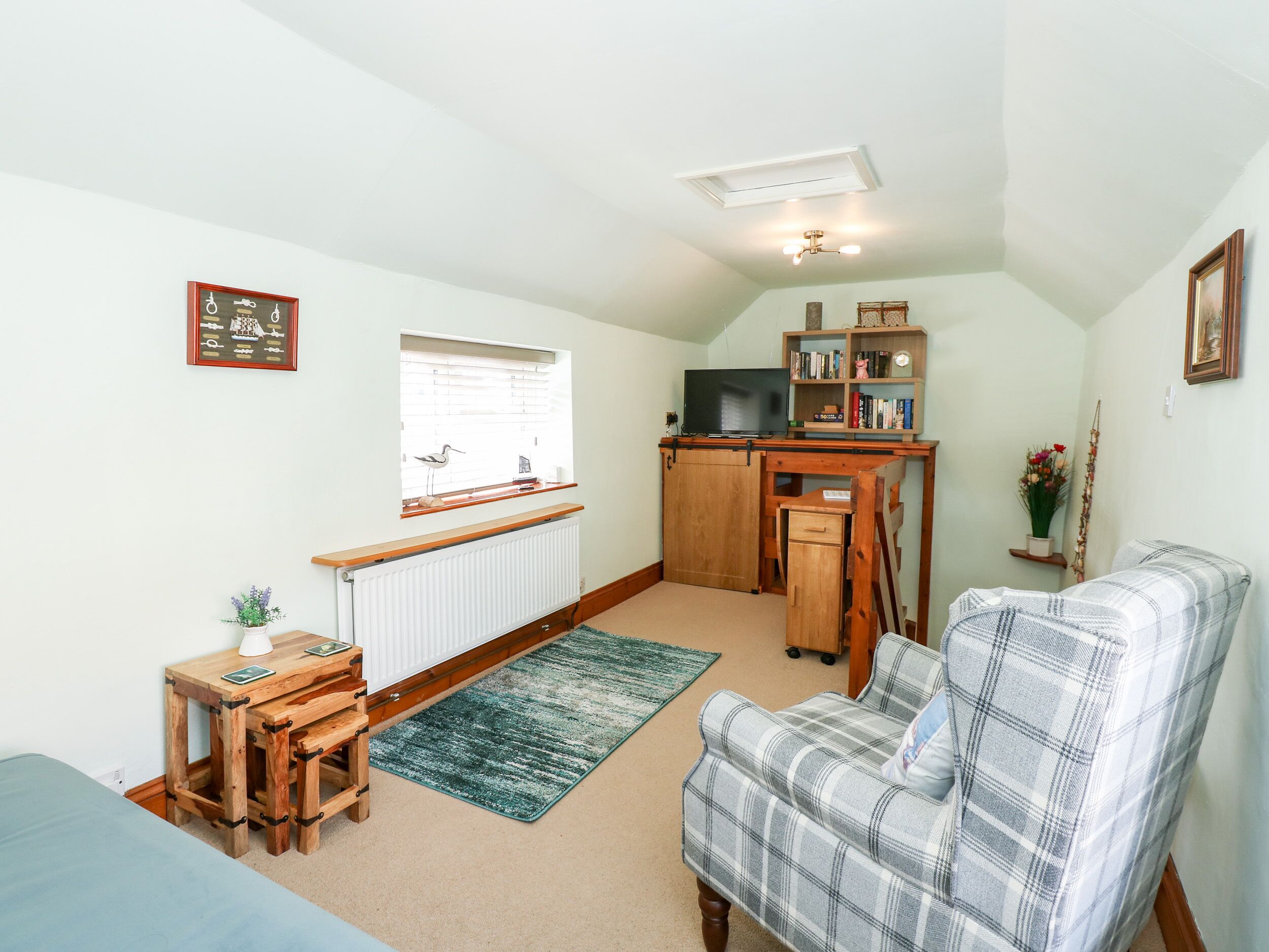 1 bedroom, individually decorated, individually furnished, free WiFi