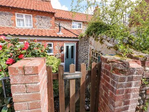 Property grounds - Beck Cottage (Sheringham)