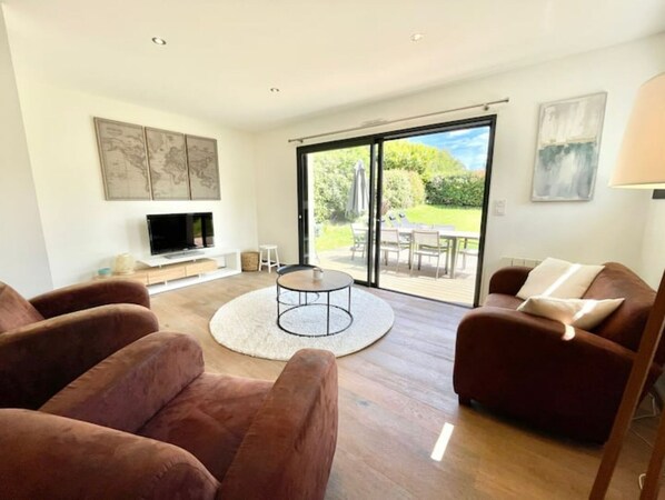 TV, computer monitors