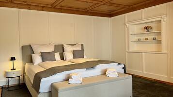 3 slaapkamers, een strijkplank/strijkijzer, reisbedje, gratis wifi