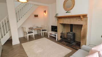 Cottage | Living area