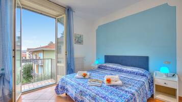 Family Apartment, 2 Bedrooms (Riccardo House Stresa 1 min from Lake) | 2 bedrooms, free WiFi, bed sheets