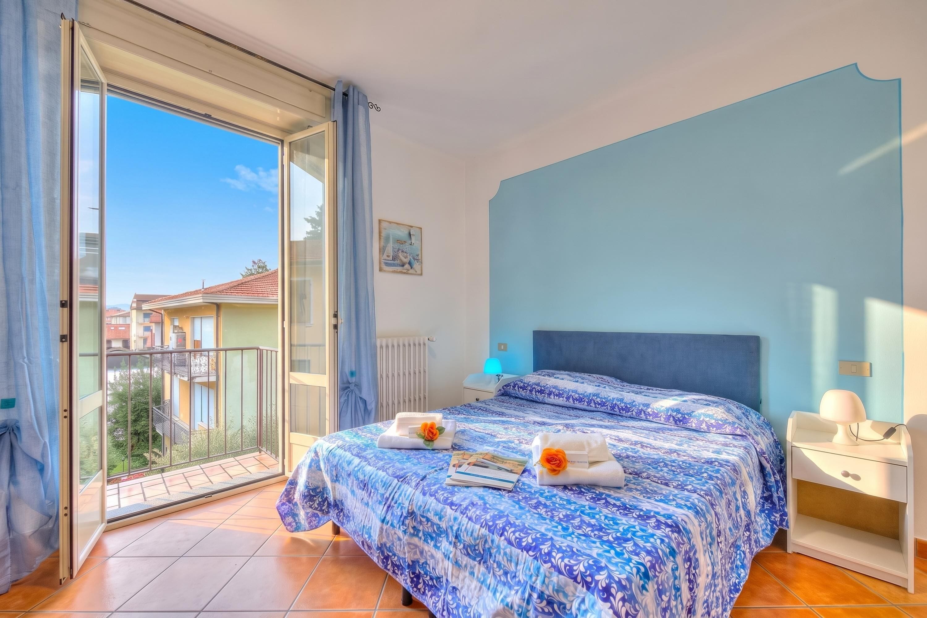 Family Apartment, 2 Bedrooms, Balcony (Riccardo House Stresa 1 min from Lake) | 2 bedrooms, WiFi