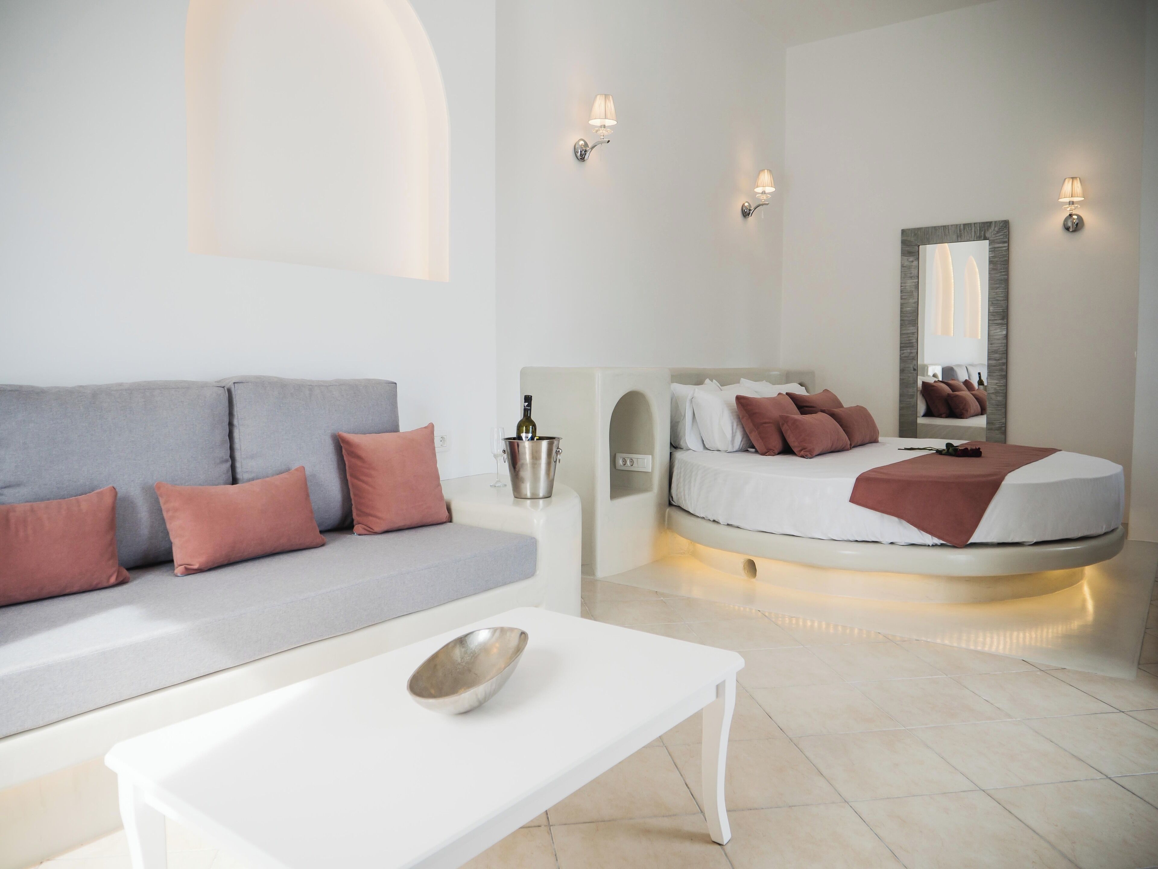 Photo - Anthemis Suites