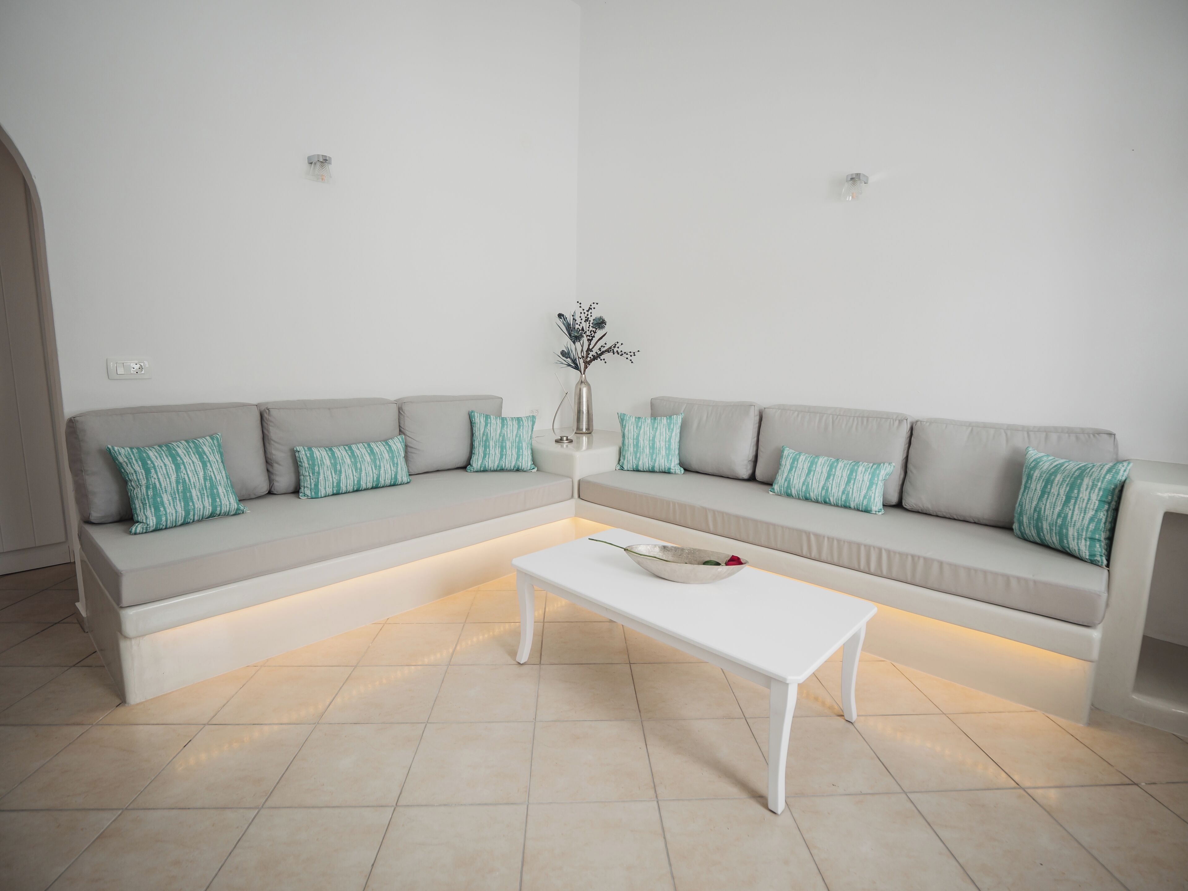 Photo - Anthemis Suites