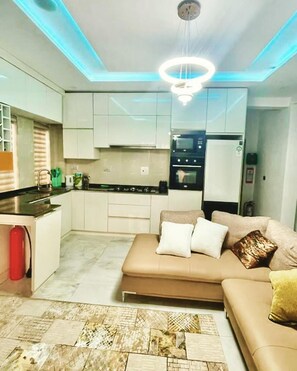 Apartment | Living area - Super Luxurious 1-bed Apartment in Ikate (Lekki)