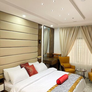 1 bedroom, iron/ironing board, free WiFi, bed sheets - Super Luxurious 1-bed Apartment in Ikate (Lekki)