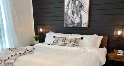 Stylish Richmond Home. Near EKU and Downtown