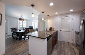 Condo, 2 Bedrooms | Private kitchen