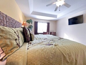 House, 6 Bedrooms | 6 bedrooms, free WiFi, bed sheets
