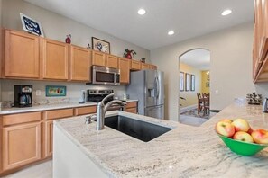 ハウス 6 ベッドルーム | 専用キッチン