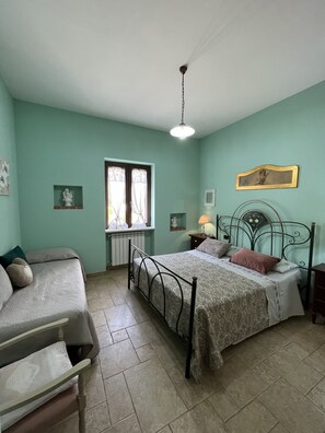 4 bedrooms, WiFi, bed sheets - 4 bedroom villa in selva di fasano (Selva di Fasano)