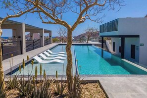 Piscine extérieure