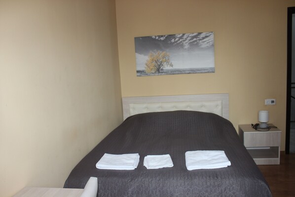 Room - HOTEL NIKEA (Kutaisi)