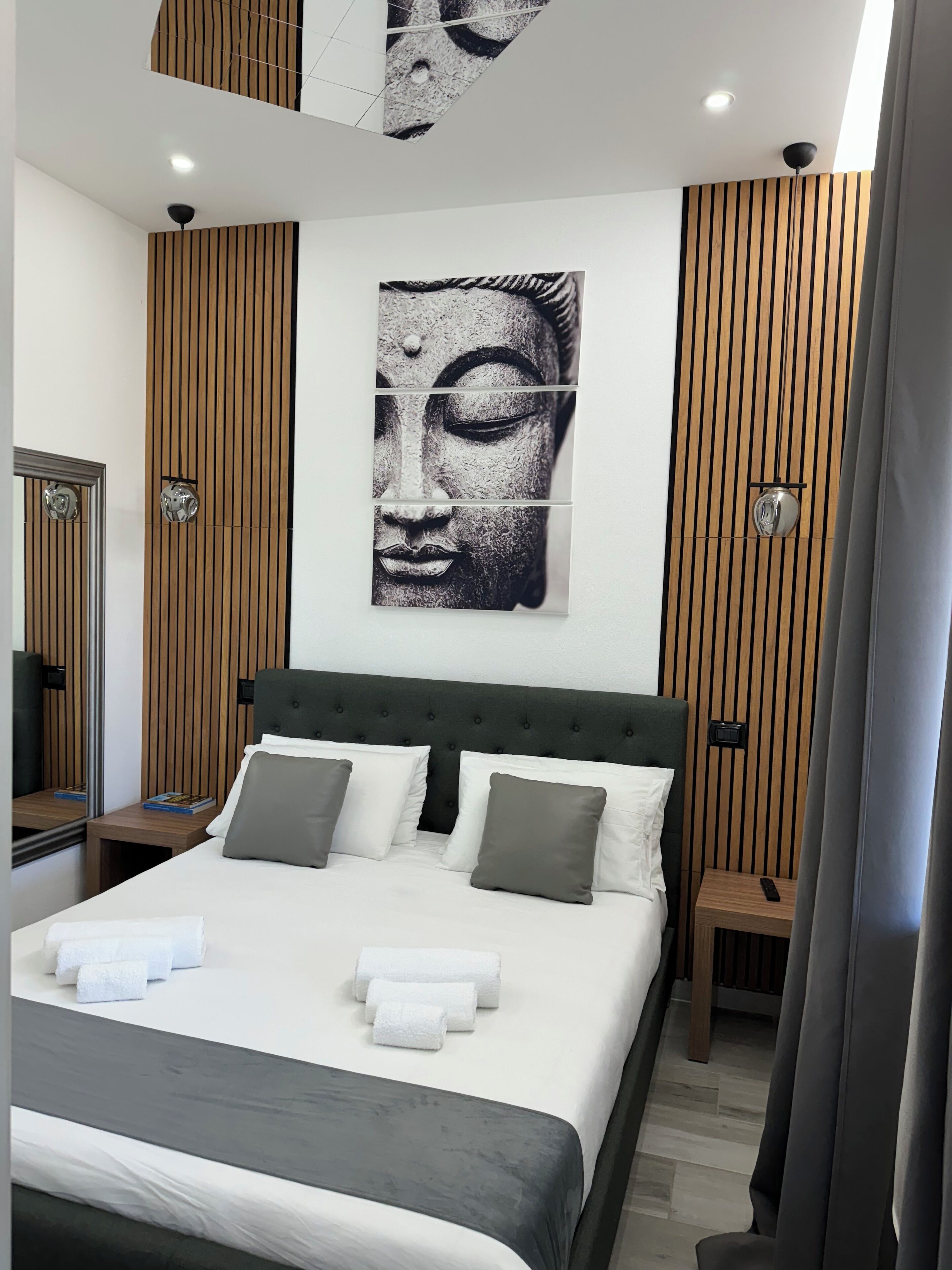 Deluxe Apartment | 1 bedroom, down comforters, memory foam beds, blackout drapes