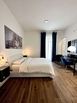 Room | 1 bedroom, individually decorated, individually furnished - Casa Roma  (Manfredonia)