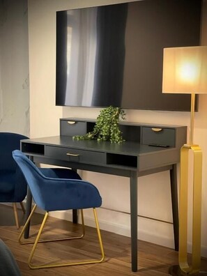 1 chambre, décoration personnalisée, ameublement personnalisé