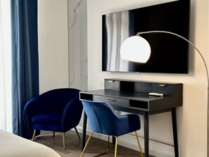 Zimmer | 1 Schlafzimmer, individuell dekoriert, individuell eingerichtet