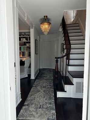 Interior - 1830 Restored House on Best Street in Sag Harbor 3 Blocks to Shops & Restaurants (Sag Harbor)