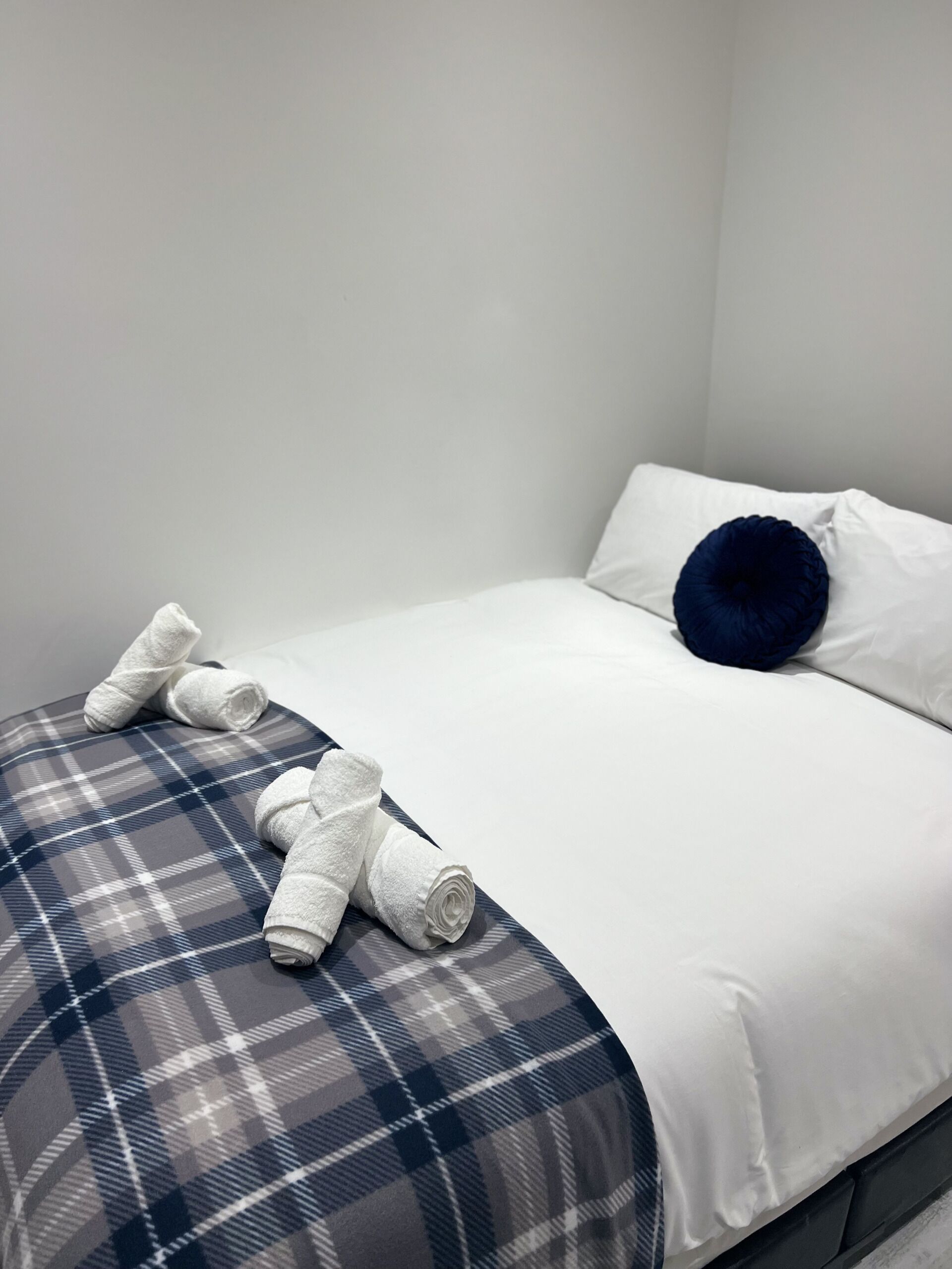 Entire Studio with Private Garden - Free Parking