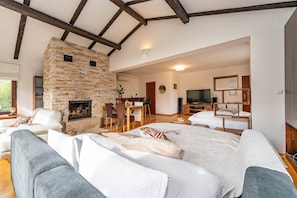 Comfort Studio, Mountain View | Desk, iron/ironing board, free WiFi - B&B Villa Sumrak Plitvica (Plitvicka Jezera)