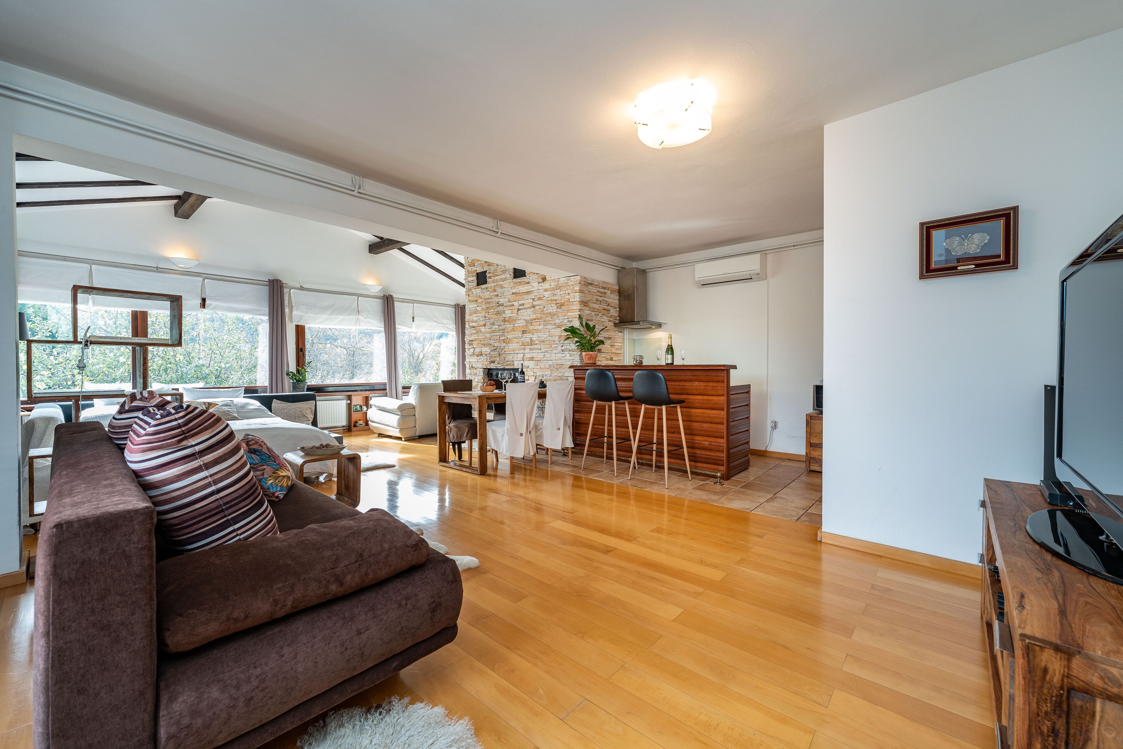 Comfort Studio, Mountain View | Desk, iron/ironing board, free WiFi