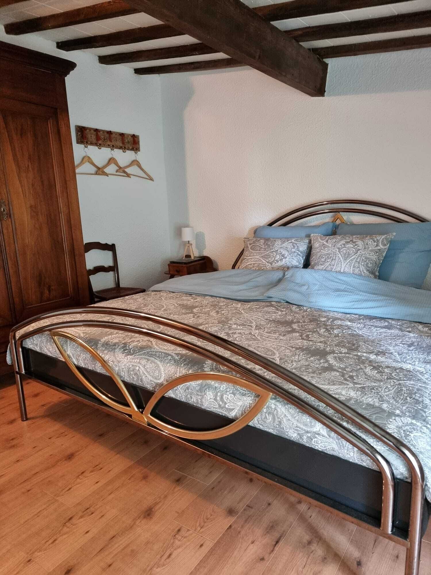 Family holiday home in a quiet location, just a few minutes from the Cité