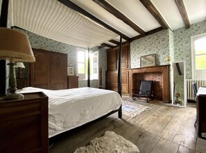 7 Schlafzimmer, Schreibtisch, Reisekinderbett, kostenloses WLAN