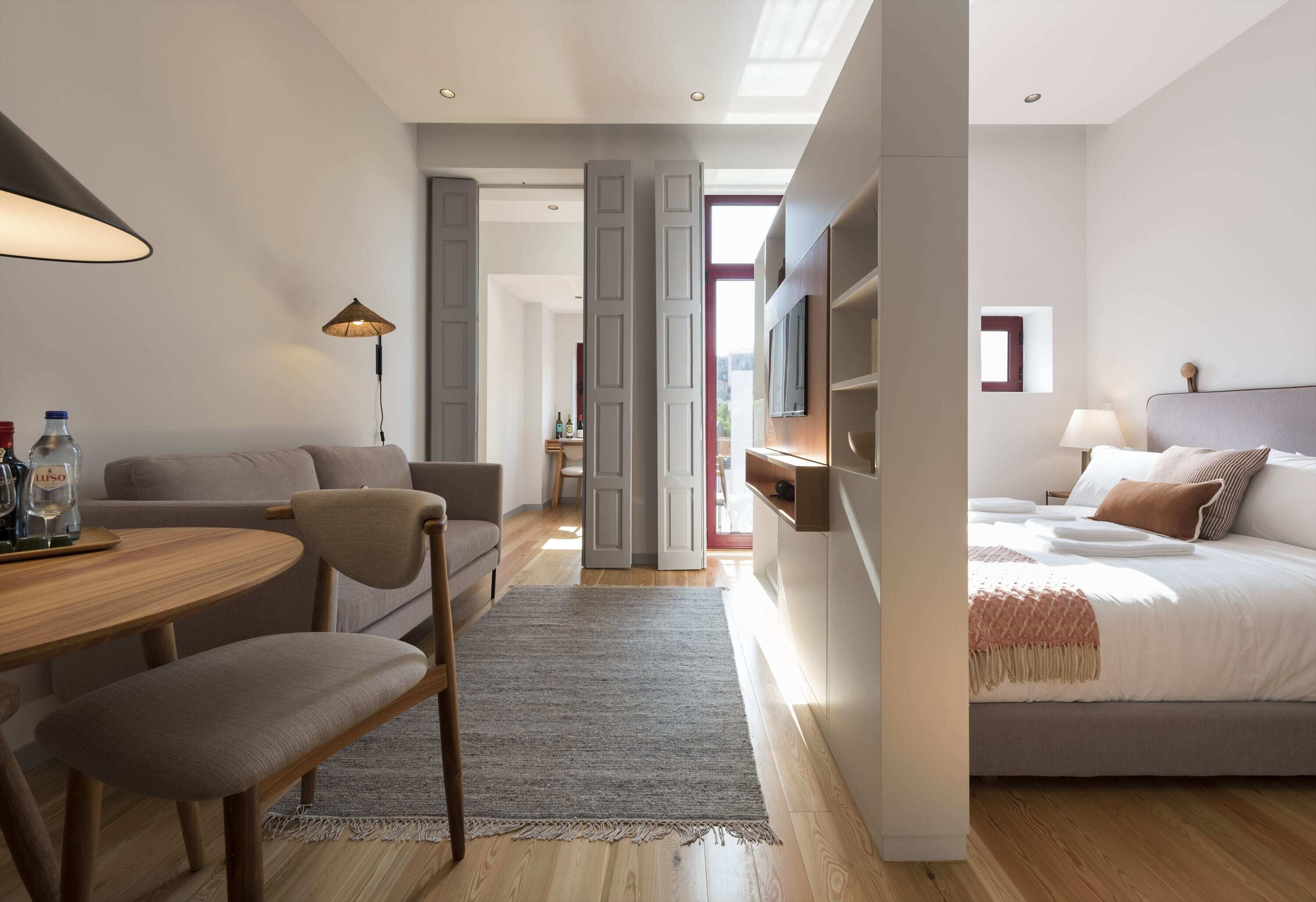 1 bedroom, desk, iron/ironing board, WiFi