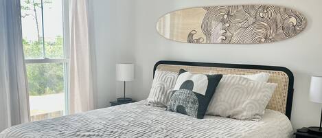 5 chambres, fer et planche à repasser, Wi-Fi, draps fournis