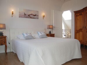 5 chambres, accès Internet