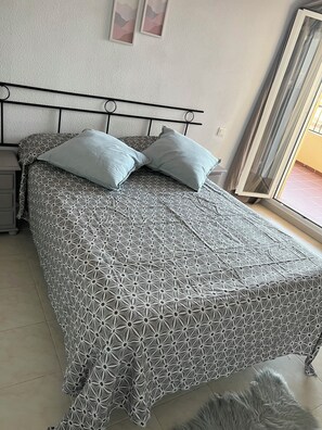 2 Schlafzimmer, Bügeleisen/Bügelbrett, WLAN, Bettwäsche