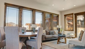 TV connectée, cheminée