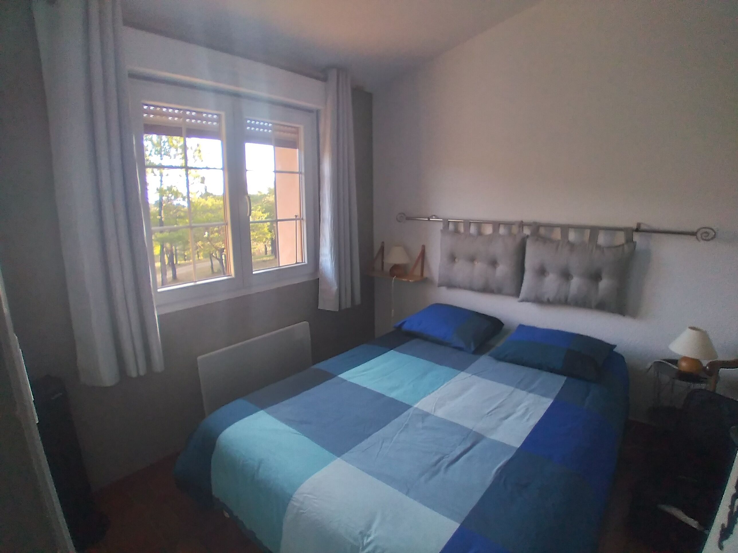 3 chambres, bureau, fer et planche à repasser, Wi-Fi gratuit