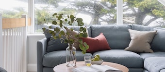 Treglyn - Constantine Bay - sleeps 10 guests in 4 bedrooms