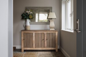 Interior - Treglyn - Constantine Bay - sleeps 10 guests in 4 bedrooms (Padstow)