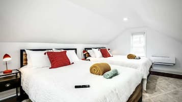 4 chambres, fer et planche à repasser, Wi-Fi, literie fournie