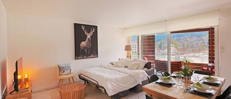 1 soverom, strykejern/-brett, wi-fi (inkludert) og sengetøy