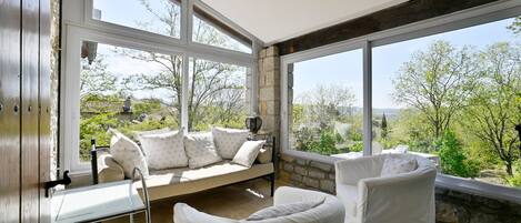 تلفزيون، مدفأة