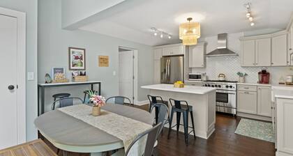 ✧ Walk to downtown Saratoga, close to Racetrack, 4 bedrooms-- 2 w/ King beds ✧