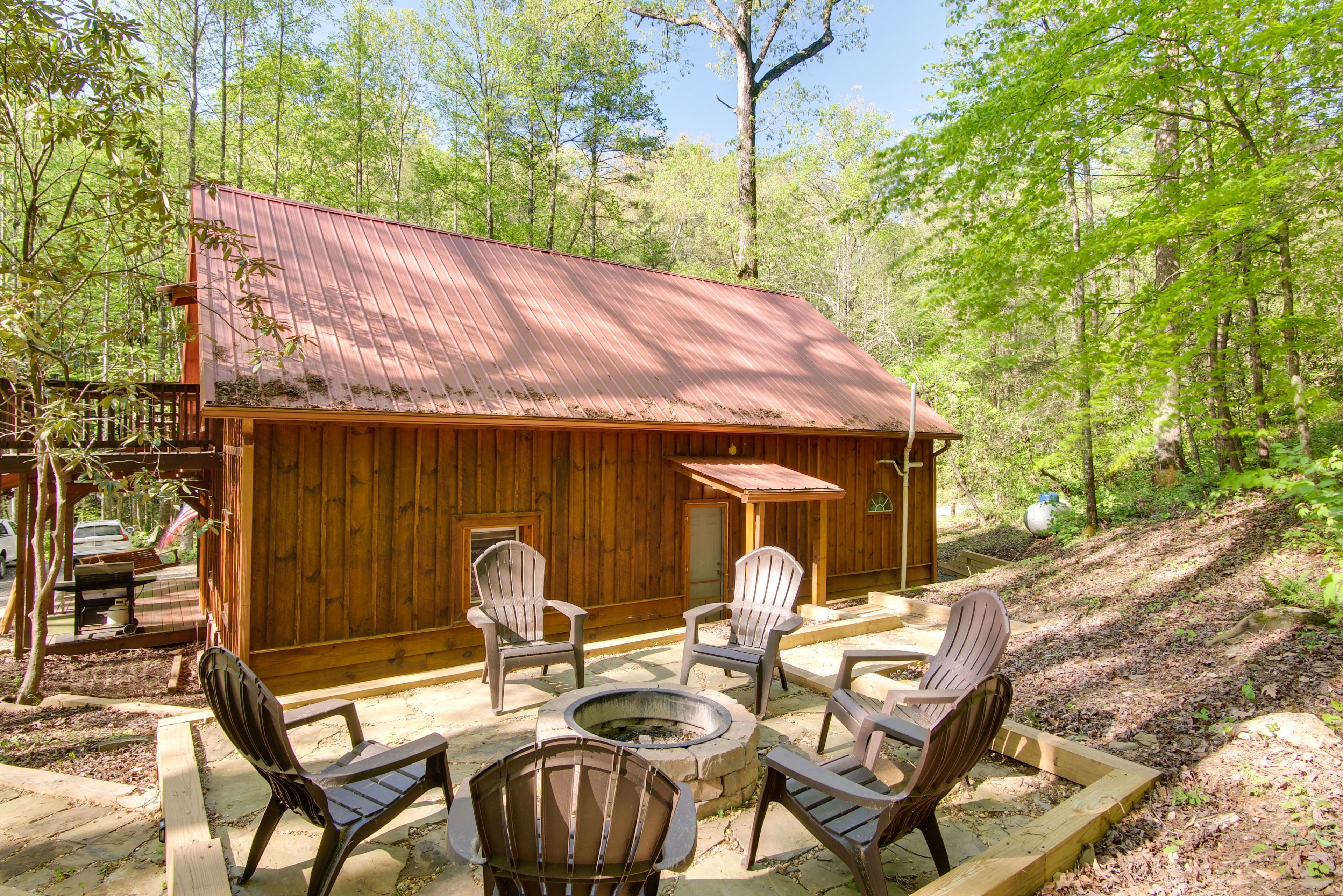 Mountain-View Appalachian Escape: Bike Trails!