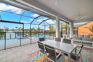 House (4 Bedrooms) | Property amenity