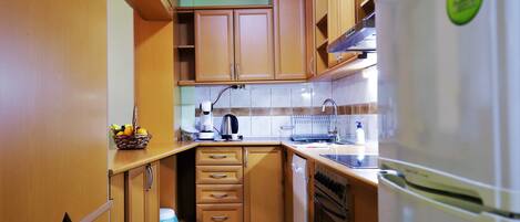 アパートメント | 専用キッチン | 冷蔵庫、オーブン、食器洗い機、ハイチェア