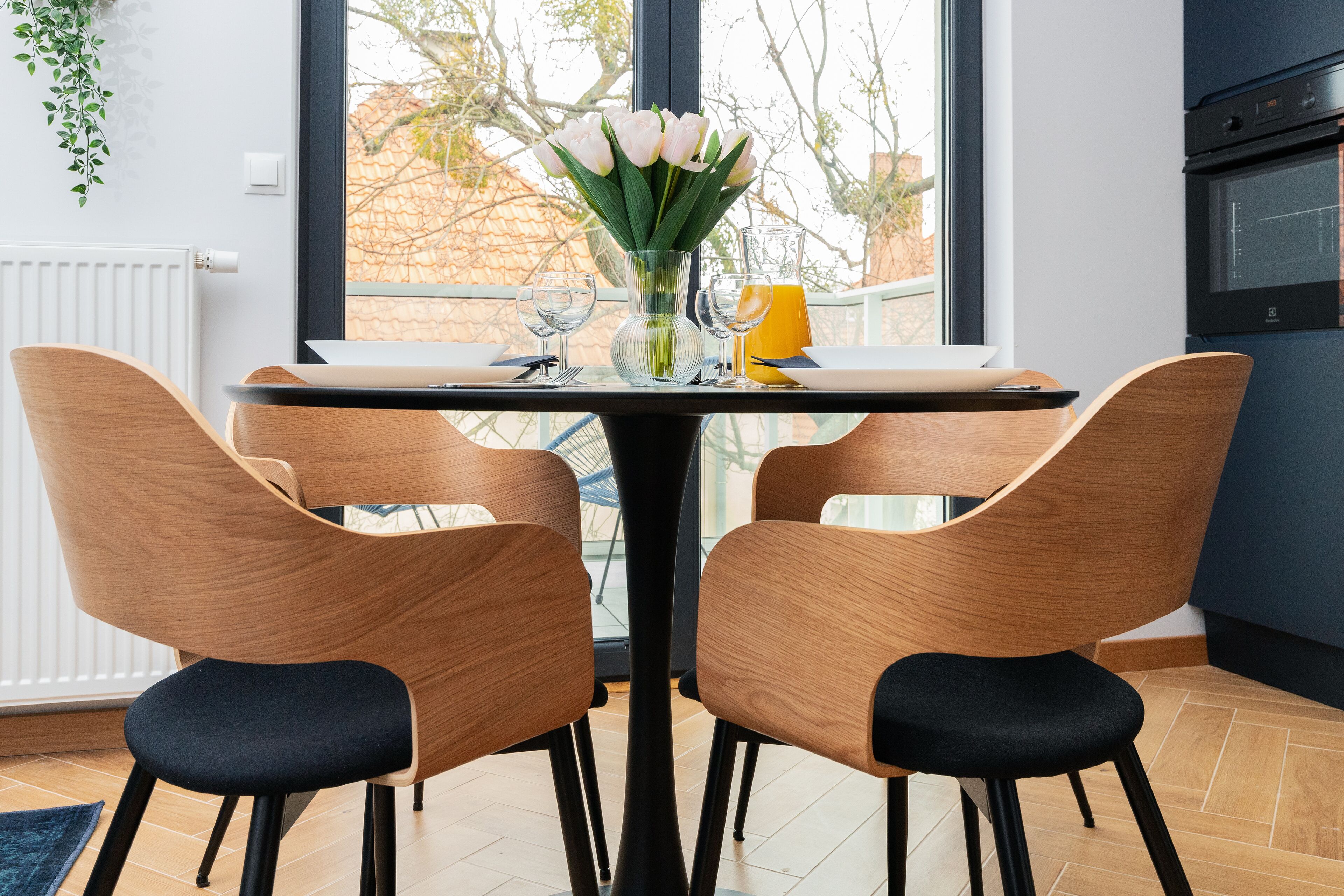 Apartment, 1 Bedroom, Balcony | 1 bedroom, bed sheets