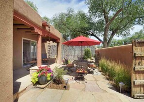 House (5 Bedrooms) | Property amenity