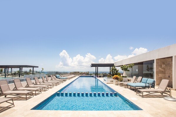 Outdoor pool - NEW LISTING - IPANA - MONTTHLY STAYS -  COZY 2 BDRM CLOSE TO THE BEACH (Playa del Carmen)