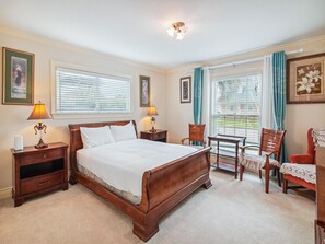 Nhà, nhiều giường, sân hiên | 5 phòng ngủ, trang trí khác biệt